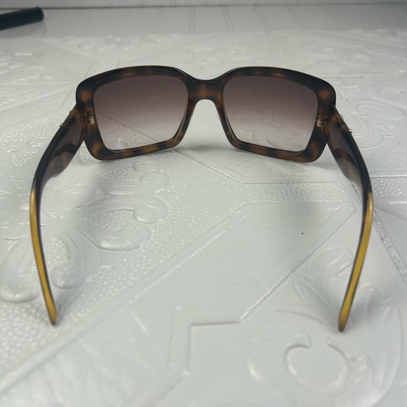 Christian Dior Womenโs Sunglasses Tortoise Shell Oversized SquareGradient Lenses - Picture 6 of 8